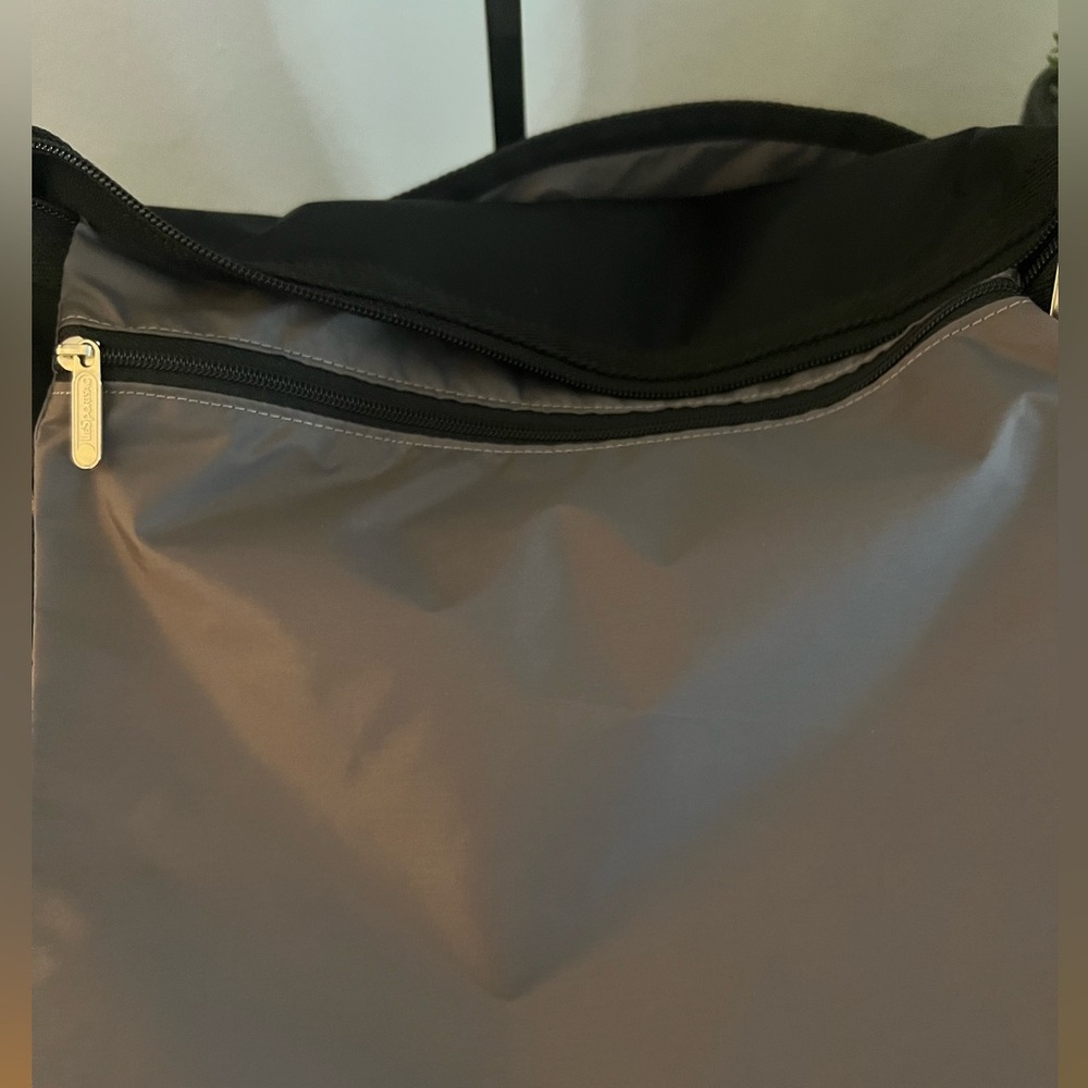 LeSportsac Crossbody Bag (with Key/Coin Purse) - Picture 8 of 15
